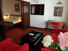 Отель Times Premier Suites@Times Square  Куала-Лумпур